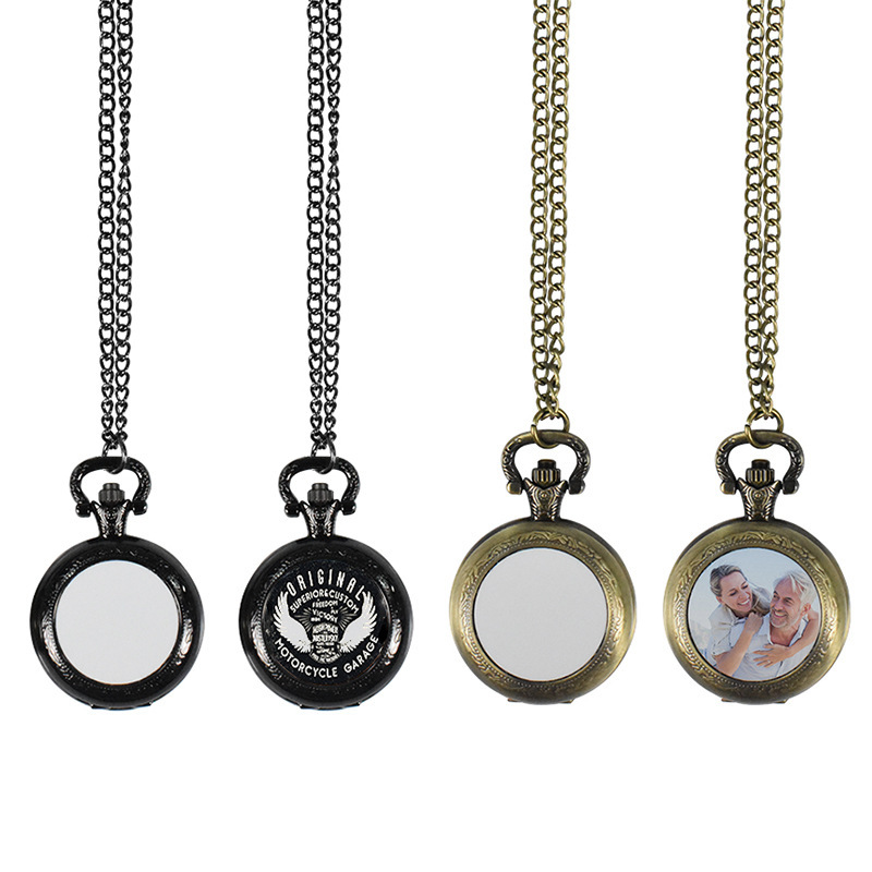Jewelry And Watches - Naszyjnik z metalowym zegarkiem kieszonkowym w