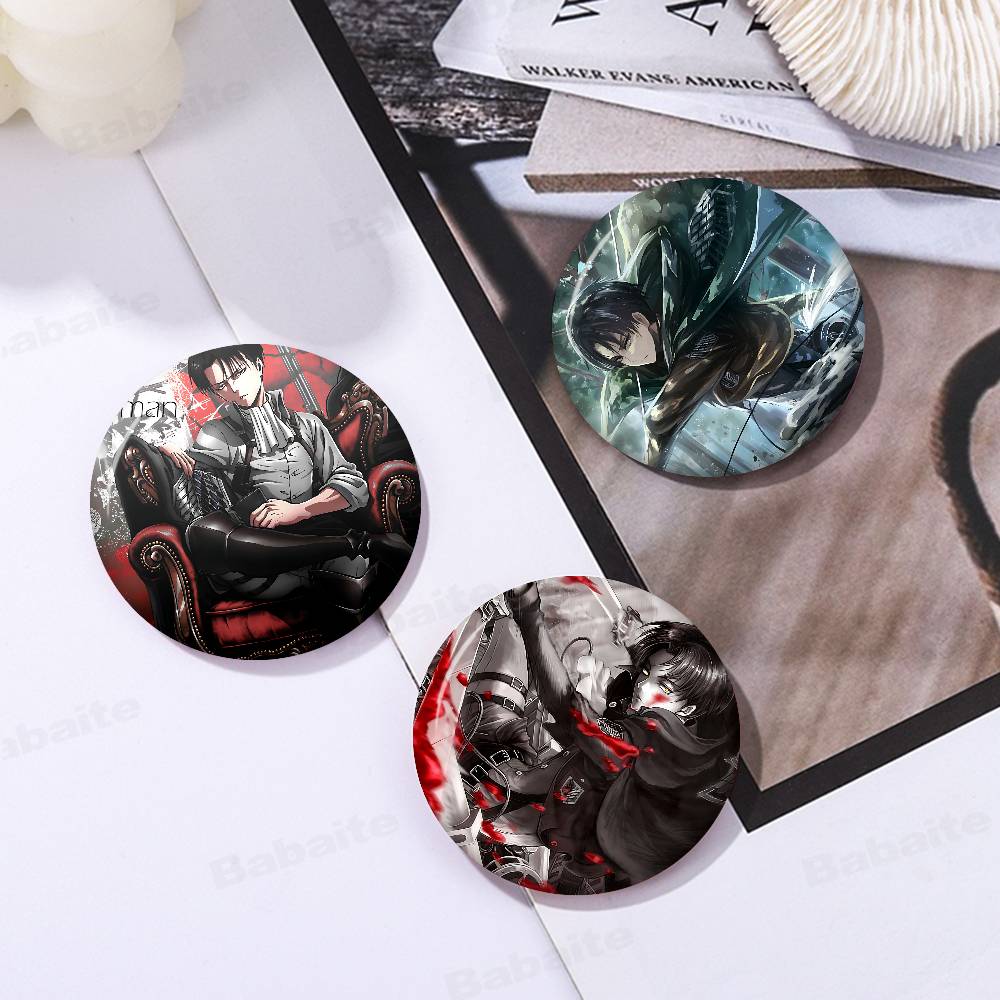 Przypinka A-Attack O-On T-Tita – Levi Jewelry & Watches Inc recenzja i cena